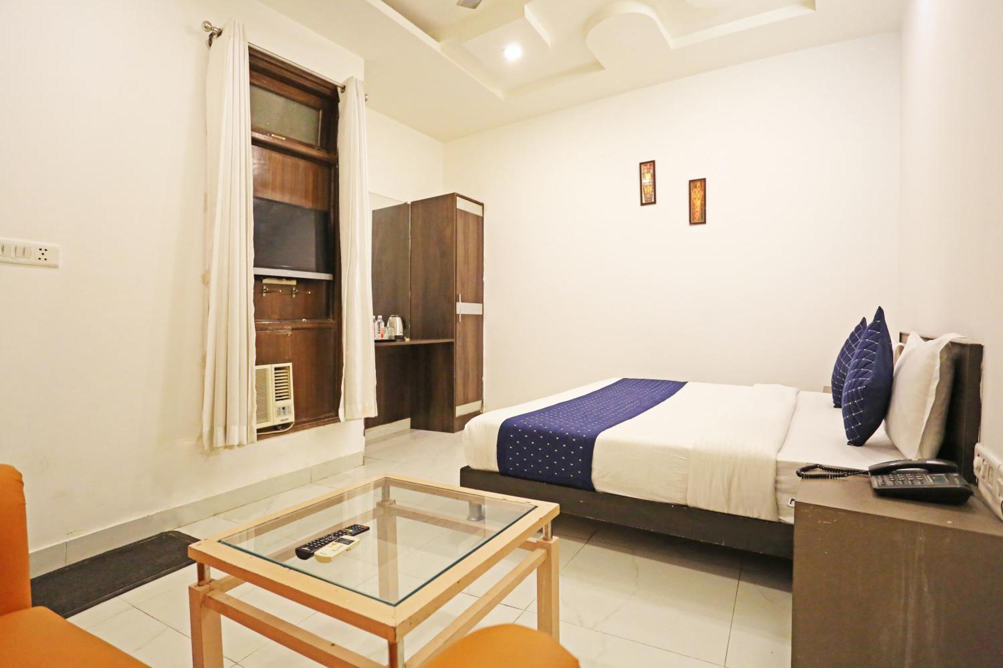 Ambrosia - A Boutique Couette-café New Delhi